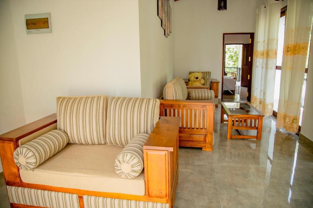 Healand Holiday Bungalow And Restaurant Deniyaya Exterior foto